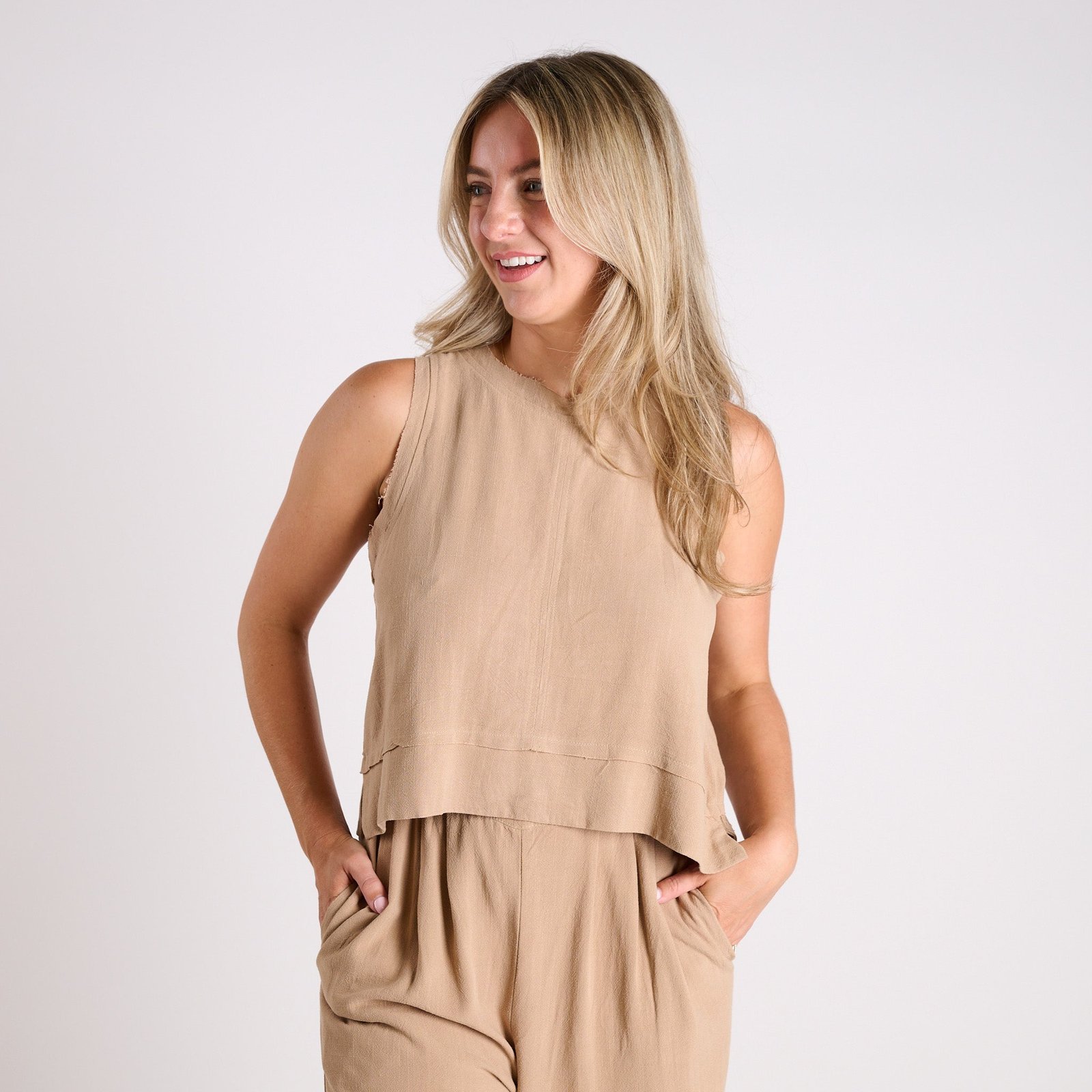 Sleeveless Solid Woven Set